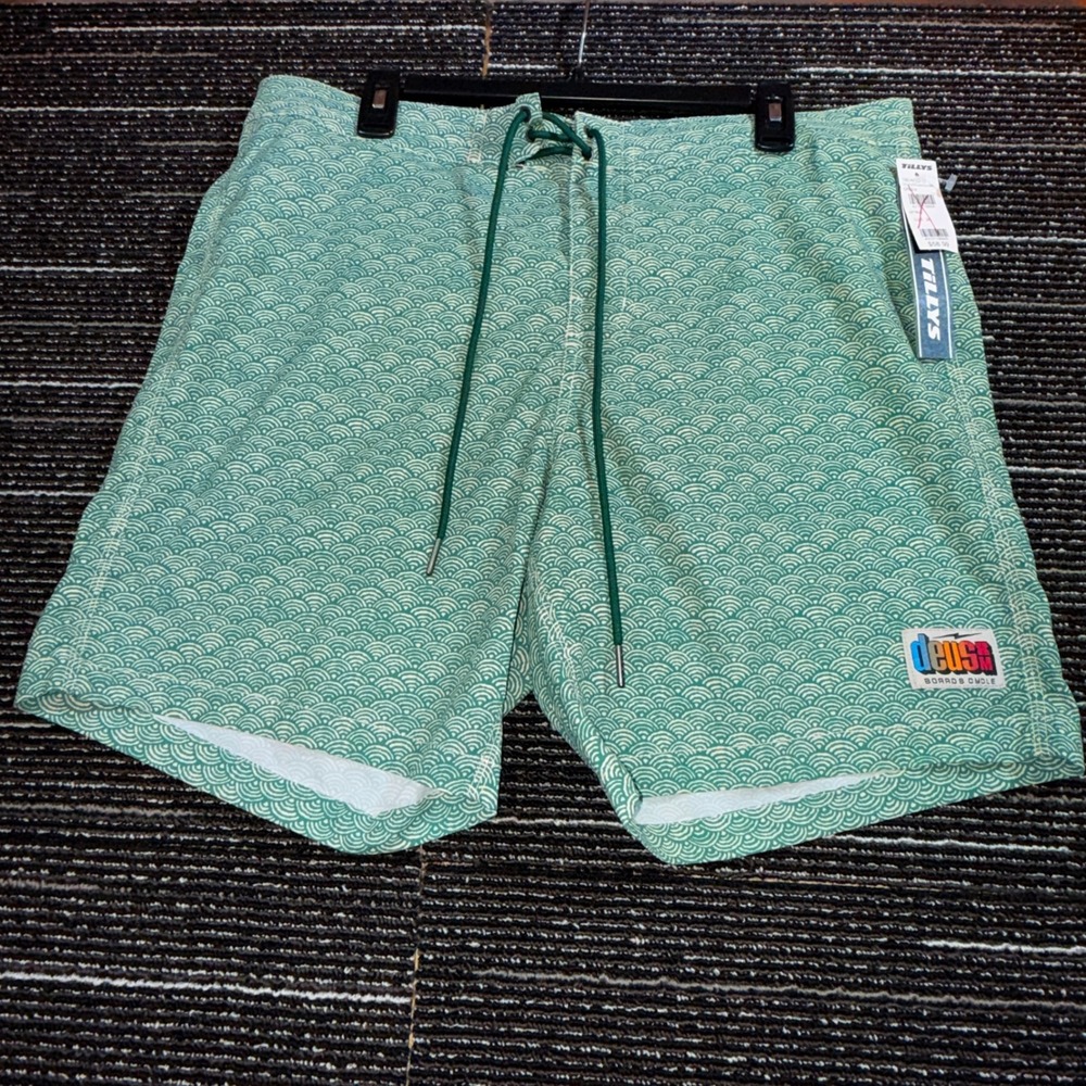 Deus Ex Machina Nihon Wave Boardshorts Men 36 New Green Japanese Print